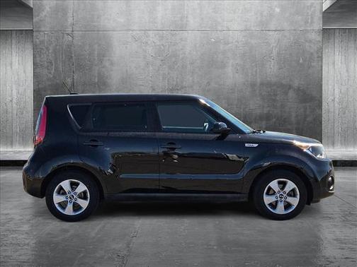 2017 Kia Soul Base