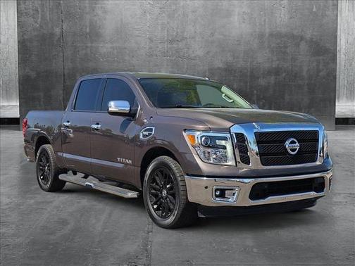 2017 Nissan Titan SL