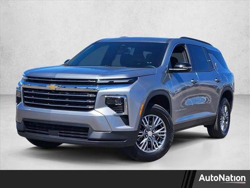 Sterling Gray Metallic 2025 Chevrolet Traverse LT