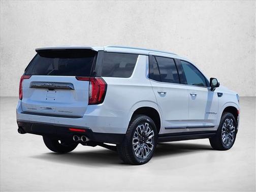 White Frost Tricoat 2023 GMC Yukon Denali Ultimate