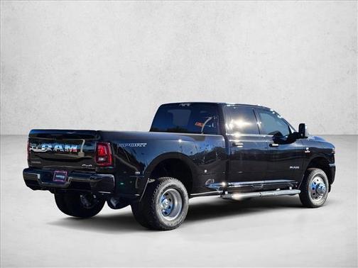 2025 RAM 3500 Big Horn Crew Cab 4x4 6'4' Box