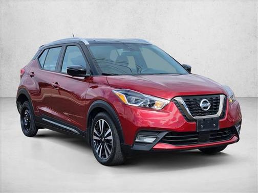 2020 Nissan Kicks SR