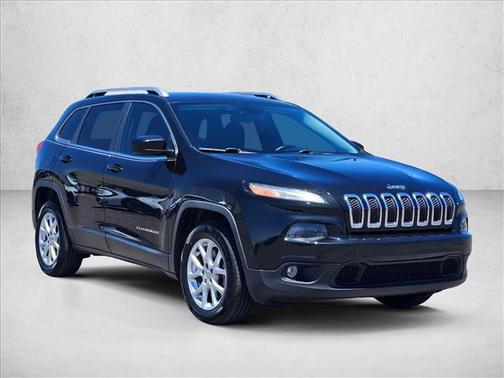 Brilliant Black Crystal Pearlcoat 2015 Jeep Cherokee Latitude
