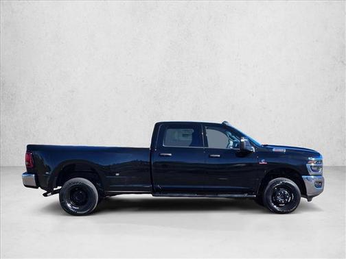 2026 RAM 3500 Tradesman Crew Cab 4x4 8' Box