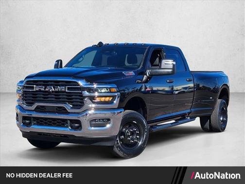 Diamond Black Crystal Pearlcoat 2026 RAM 3500 Tradesman Crew Cab 4x4 8' Box