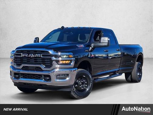 2026 RAM 3500 Tradesman Crew Cab 4x4 8' Box