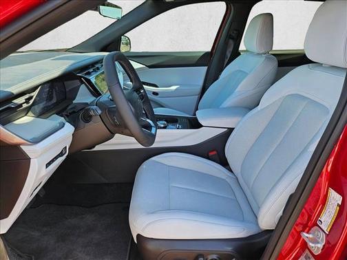 Red Hot Pearlcoat 2026 Jeep Cherokee Laredo