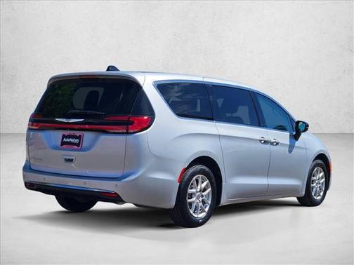 Silver Mist Clearcoat 2024 Chrysler Pacifica Touring L
