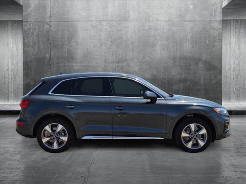 2023 Audi Q5 40 Premium Plus