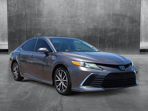 2021 Toyota Camry Hybrid XLE