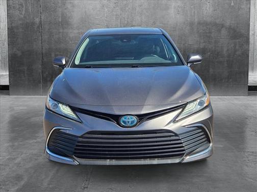 2021 Toyota Camry Hybrid XLE