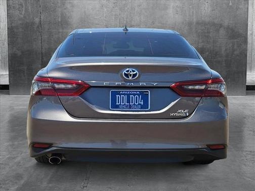 2021 Toyota Camry Hybrid XLE