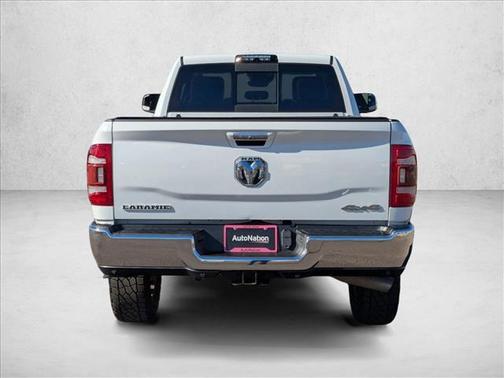 2020 RAM 3500 Laramie Crew Cab 4x4 8' Box