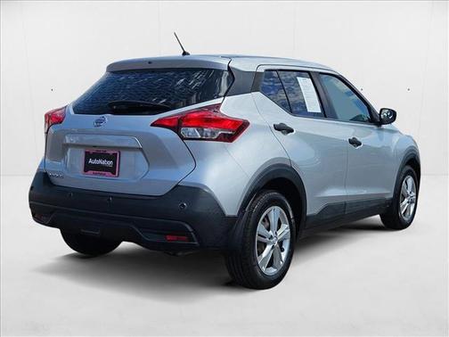 2020 Nissan Kicks S