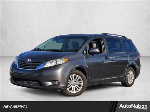 2014 Toyota Sienna XLE