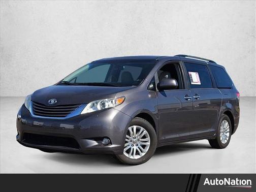 2014 Toyota Sienna XLE