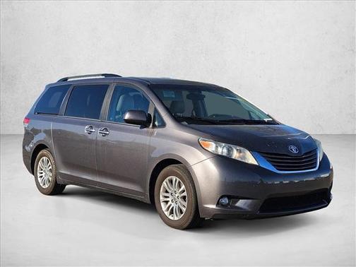 2014 Toyota Sienna XLE