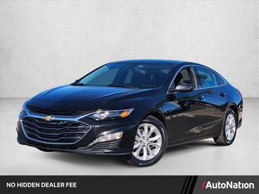 Mosaic Black Metallic 2024 Chevrolet Malibu FWD 1LT