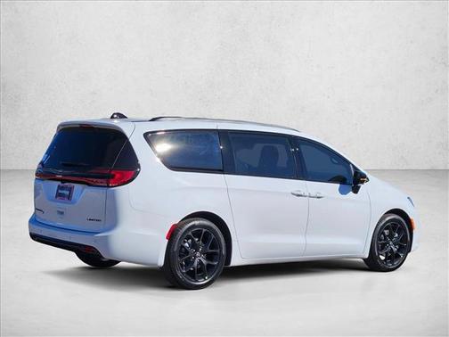 2026 Chrysler Pacifica Limited
