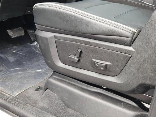 2025 RAM 2500 Laramie Crew Cab 4x4 6'4' Box