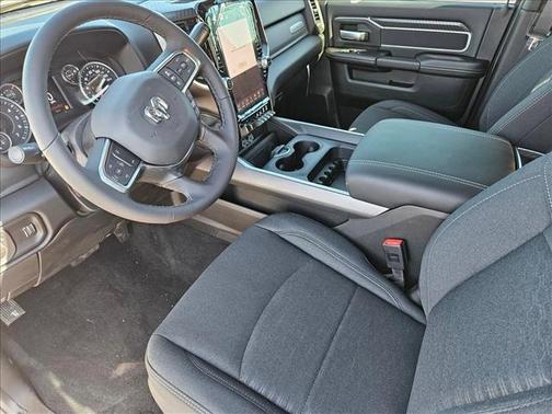 2025 RAM 2500 Big Horn Crew Cab 4x4 6'4' Box
