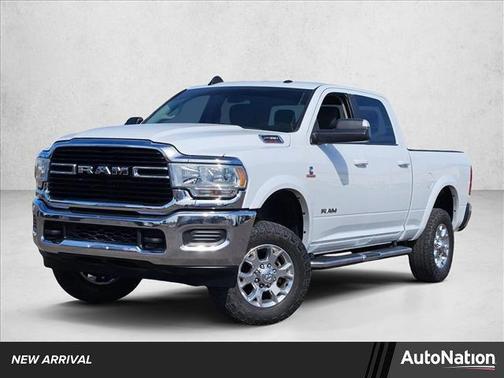 Bright White Clearcoat 2020 RAM 2500 Big Horn Crew Cab 4x4 6'4' Box