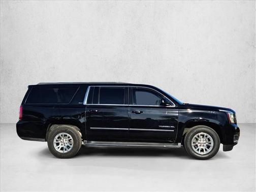 2017 GMC Yukon XL SLT