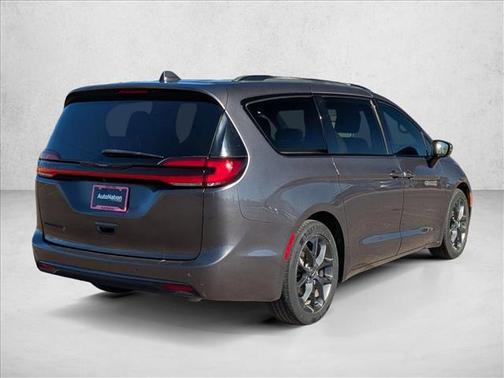 2021 Chrysler Pacifica Touring