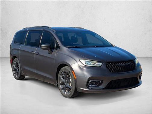 2021 Chrysler Pacifica Touring
