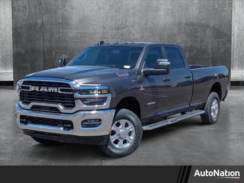 2025 RAM 2500 Big Horn Crew Cab 4x4 8' Box