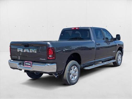 2025 RAM 2500 Big Horn Crew Cab 4x4 8' Box