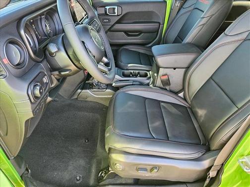 Mojito Clearcoat 2026 Jeep Wrangler Rubicon