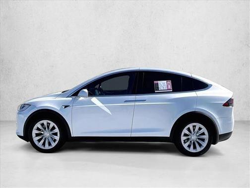 Pearl White Multi-Coat 2018 Tesla Model X 100D