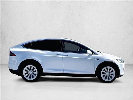 Pearl White Multi-Coat 2018 Tesla Model X 100D