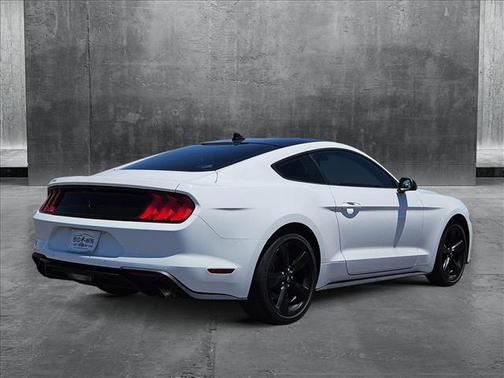 2021 Ford Mustang EcoBoost