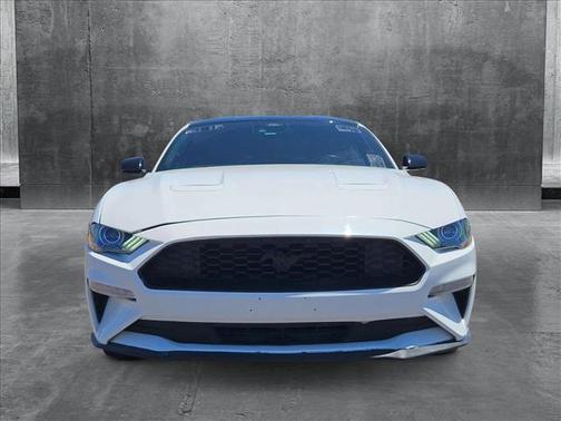 2021 Ford Mustang EcoBoost