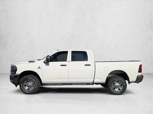 2026 RAM 2500 Tradesman Crew Cab 4x4 6'4' Box