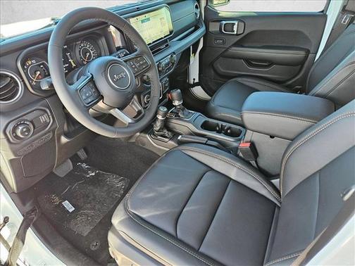 2025 Jeep Gladiator High Tide