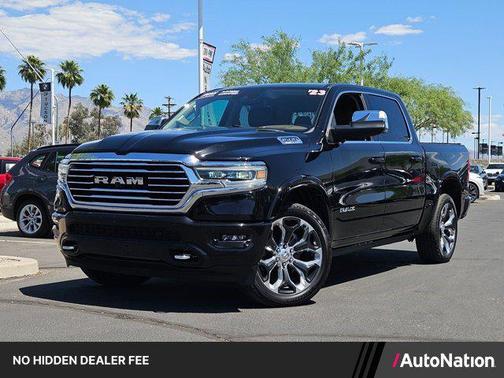 Diamond Black Crystal Pearlcoat 2023 RAM 1500 Longhorn