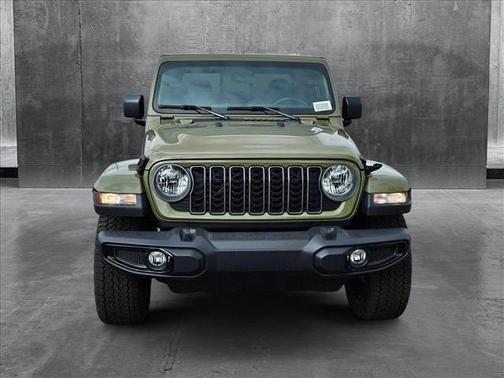 2025 Jeep Gladiator Nighthawk