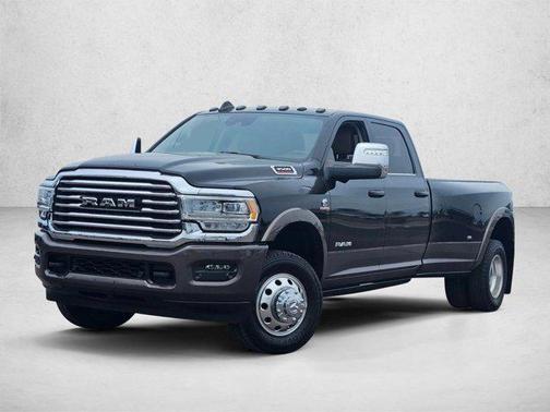 Diamond Black Crystal Pearlcoat 2024 RAM 3500 Longhorn