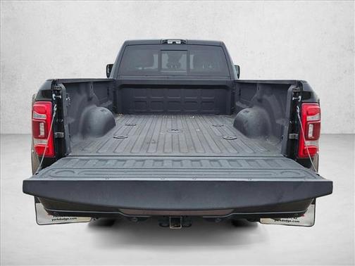 Diamond Black Crystal Pearlcoat 2024 RAM 3500 Longhorn
