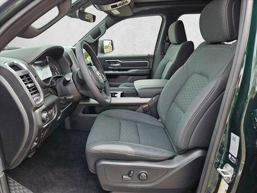 Serrano Green Metallic 2026 RAM 1500 Big Horn/Lone Star