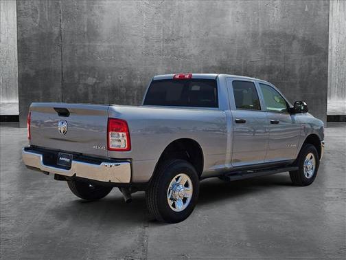 2020 RAM 2500 Tradesman Crew Cab 4X4 6'4' Box