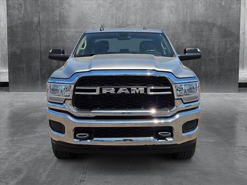 2020 RAM 2500 Tradesman Crew Cab 4X4 6'4' Box