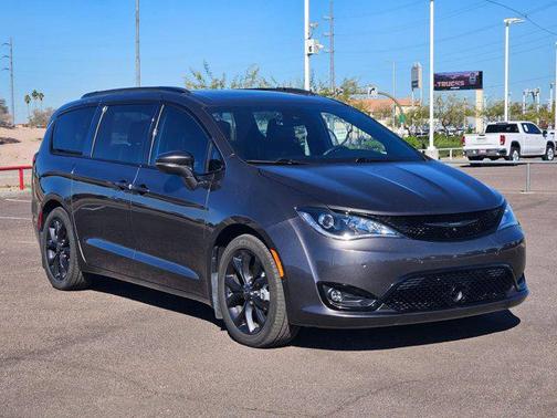 2019 Chrysler Pacifica Limited