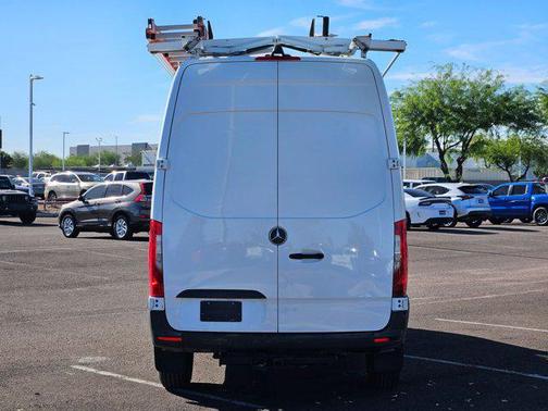 Arctic White 2022 Mercedes-Benz Sprinter 2500 Standard Roof