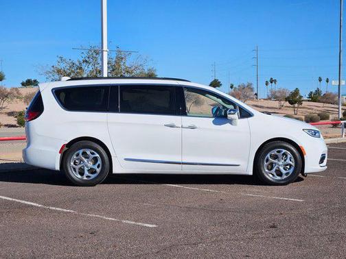 2022 Chrysler Pacifica Limited