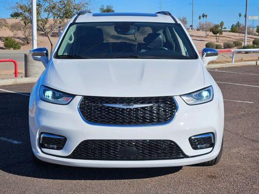 2022 Chrysler Pacifica Limited
