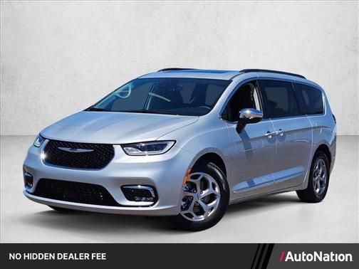 Silver Mist Clearcoat 2023 Chrysler Pacifica Limited